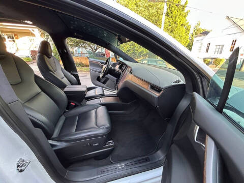 2020 Tesla Model X Long Range