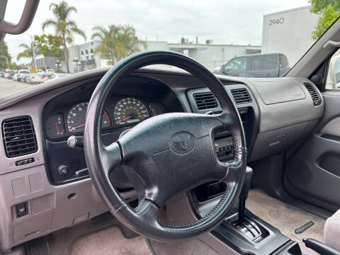 2002 Toyota 4Runner SR5