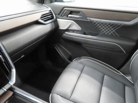 2024 GMC Acadia Denali