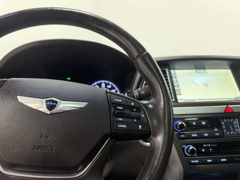 2015 Hyundai Genesis