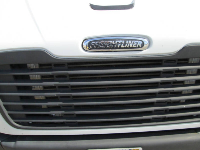 2007 Freightliner Business class M2