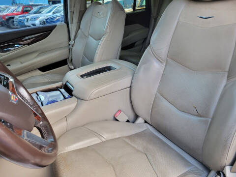 2015 Cadillac Escalade Luxury