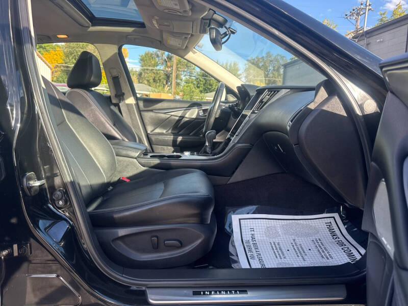 2017 Infiniti Q50 2.0T Premium