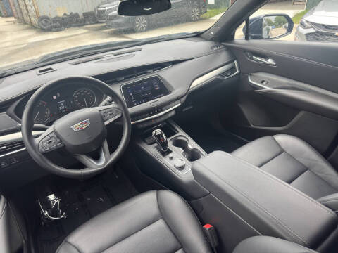 2020 Cadillac XT4 Premium Luxury
