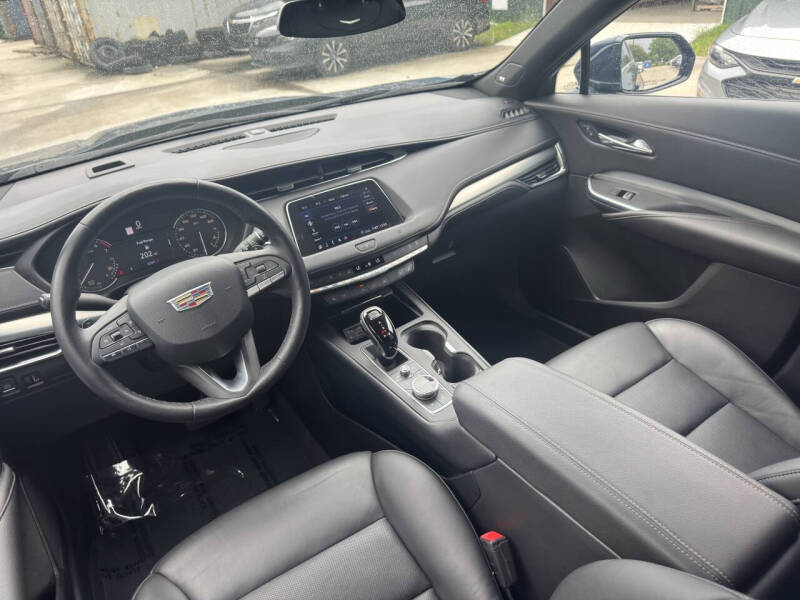 2020 Cadillac XT4 Premium Luxury