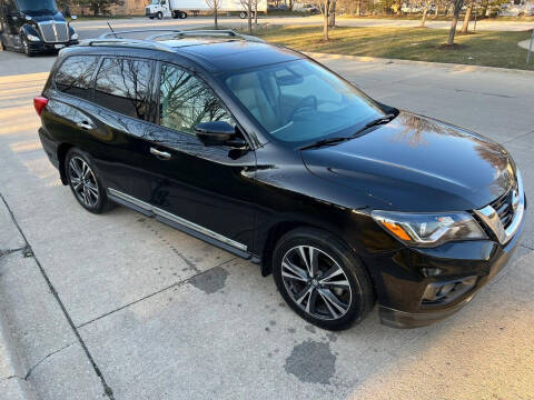 2017 Nissan Pathfinder for sale at Western Star Auto Sales in Chicago IL