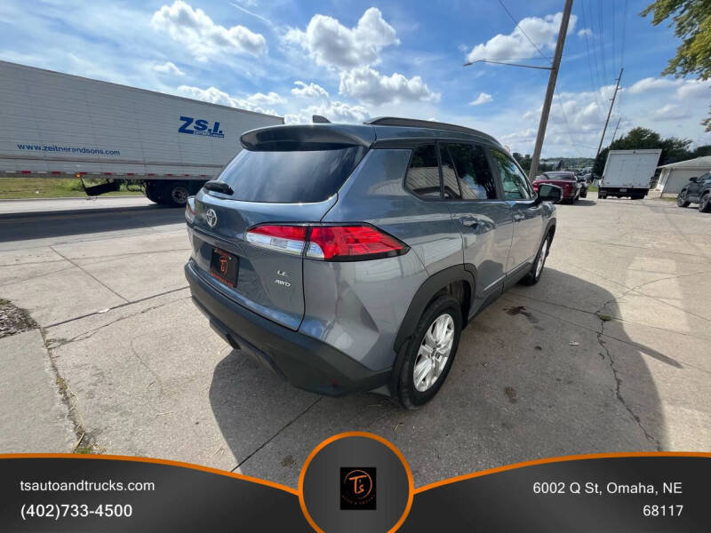 2024 Toyota Corolla Cross LE