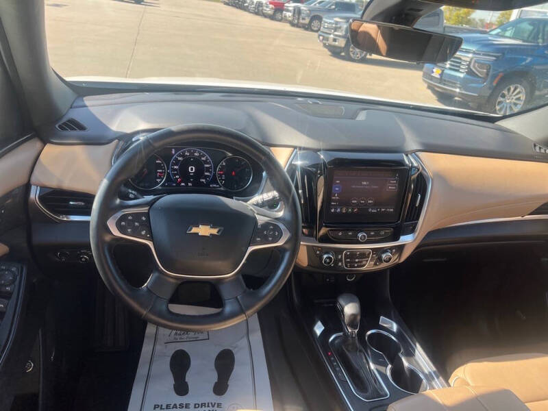 2023 Chevrolet Traverse Premier