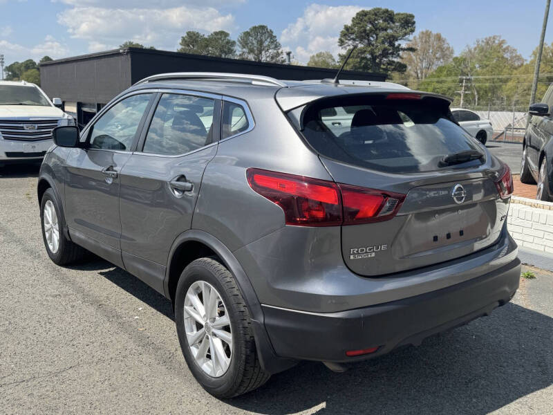 2017 Nissan Rogue Sport SV