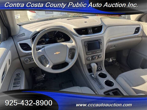 2017 Chevrolet Traverse LS