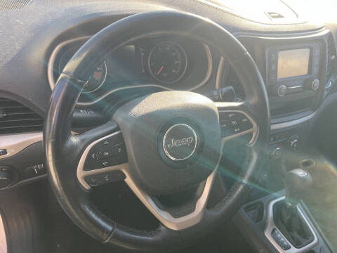 2015 Jeep Cherokee Sport