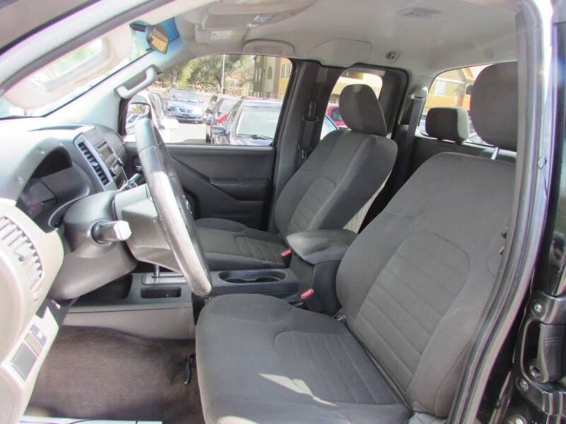 2016 Nissan Frontier S