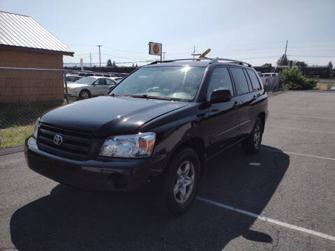 2004 Toyota Highlander for sale at 2 Way Auto Sales in Spokane WA