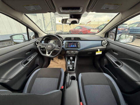 2025 Nissan Versa SV