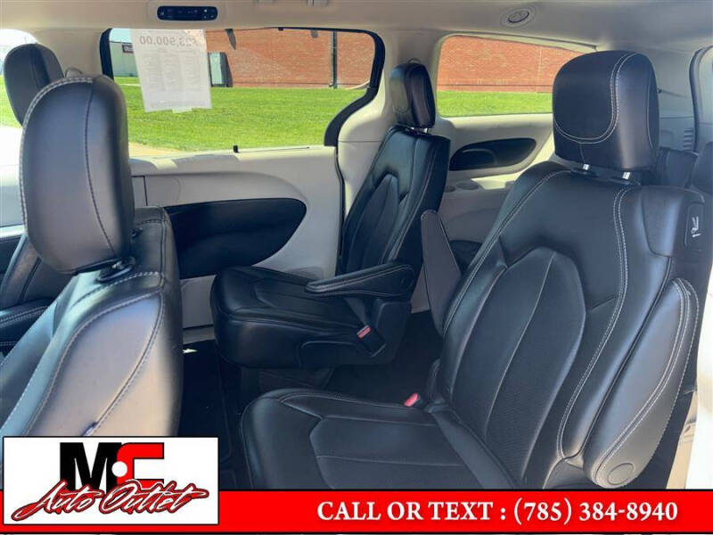 2023 Chrysler Pacifica Touring L