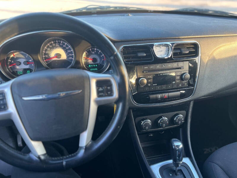 2012 Chrysler 200 Touring