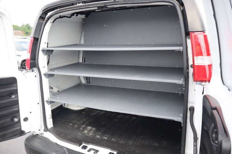 2021 Chevrolet Express 2500