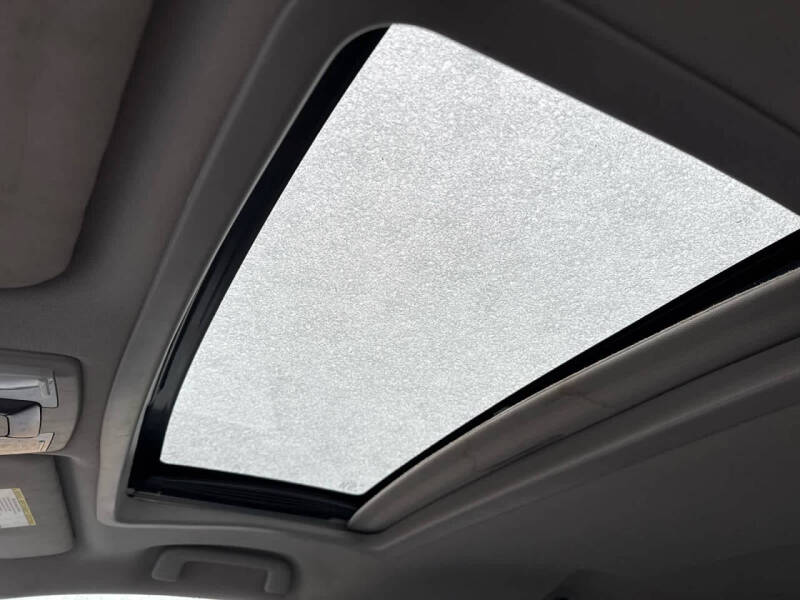 2018 Toyota Sienna XLE 7-Passenger Auto Access Seat