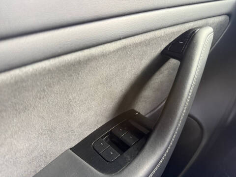 2019 Tesla Model 3 Mid Range