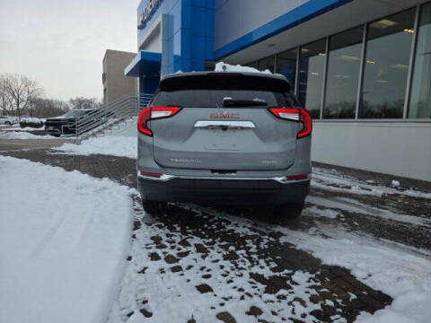 2024 GMC Terrain SLT