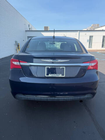 2014 Chrysler 200 Touring