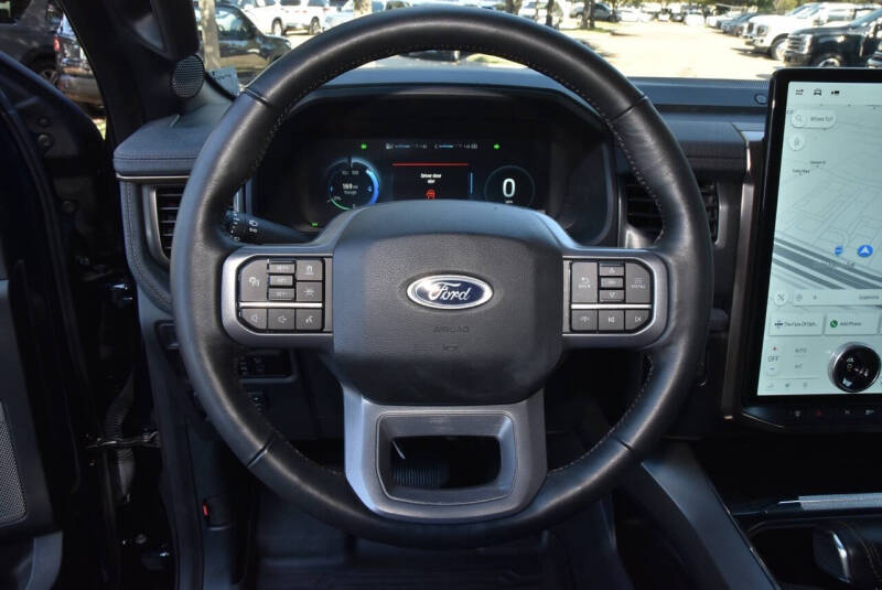 2023 Ford F-150 Lightning Lariat