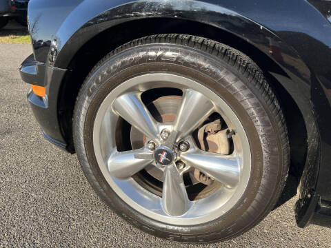 2007 Ford Mustang GT Deluxe