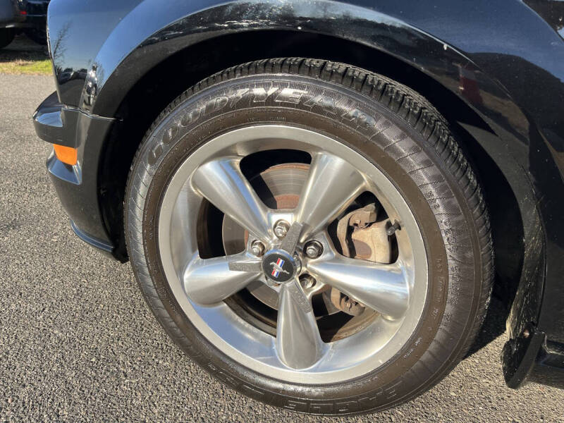 2007 Ford Mustang GT Deluxe