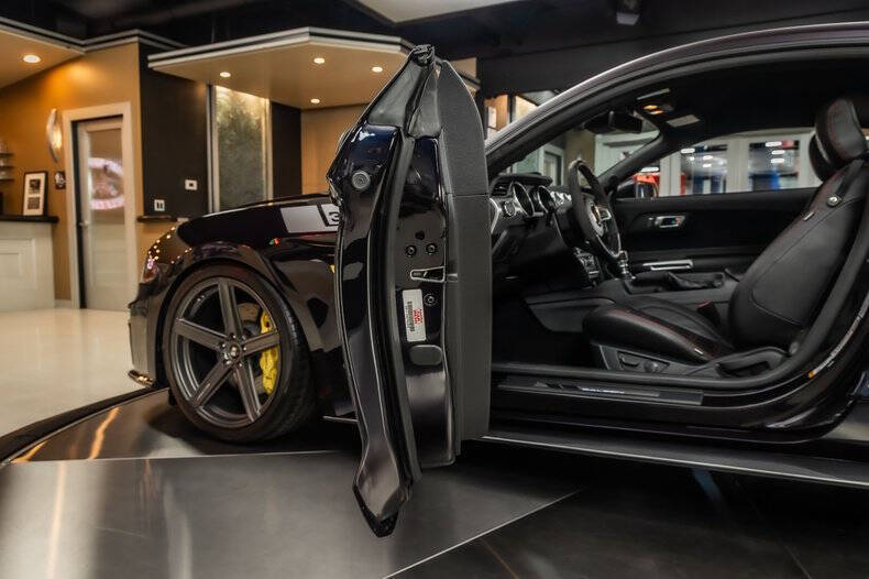 2022 Ford Mustang