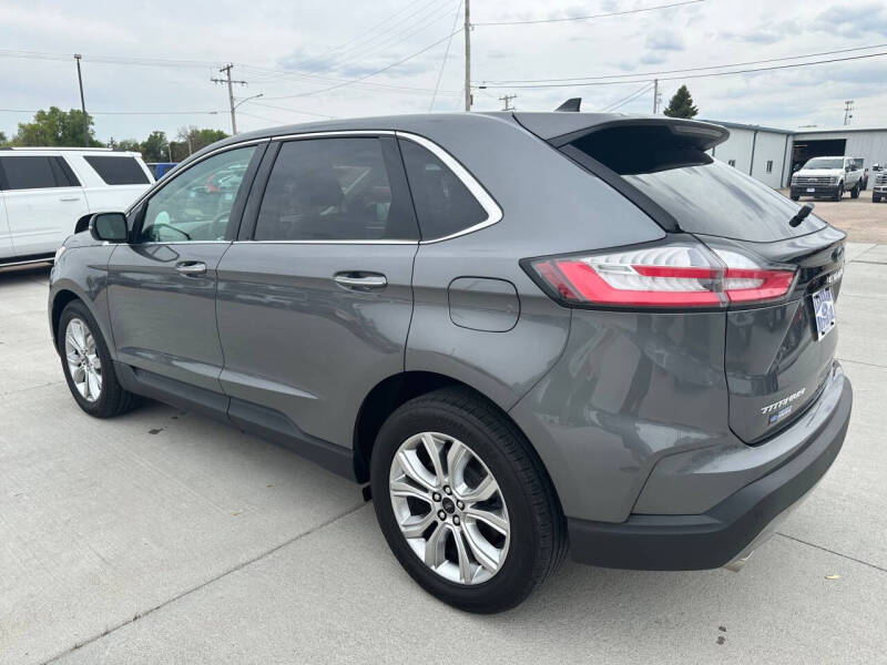 2024 Ford Edge Titanium