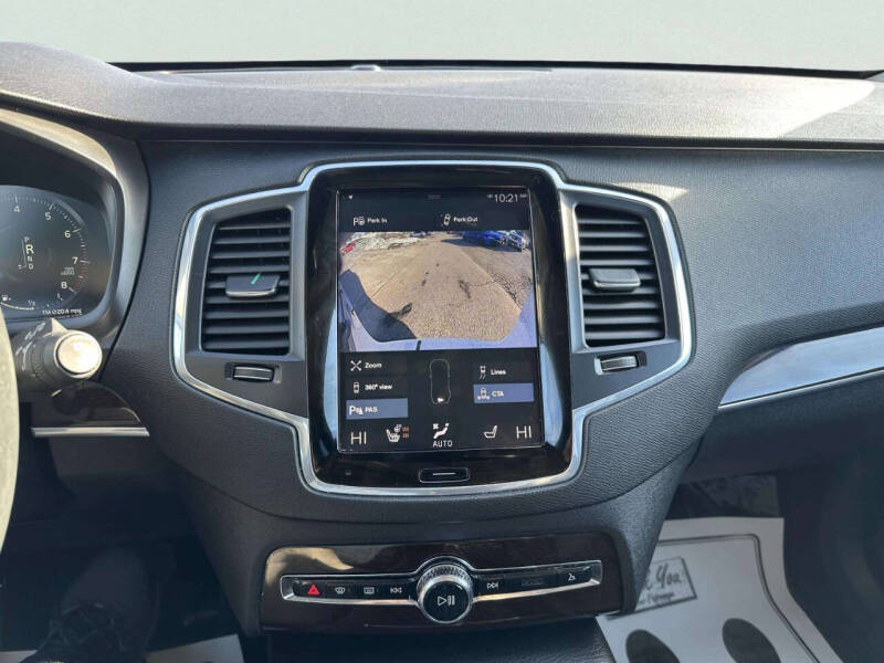 2019 Volvo XC90 T6 Momentum