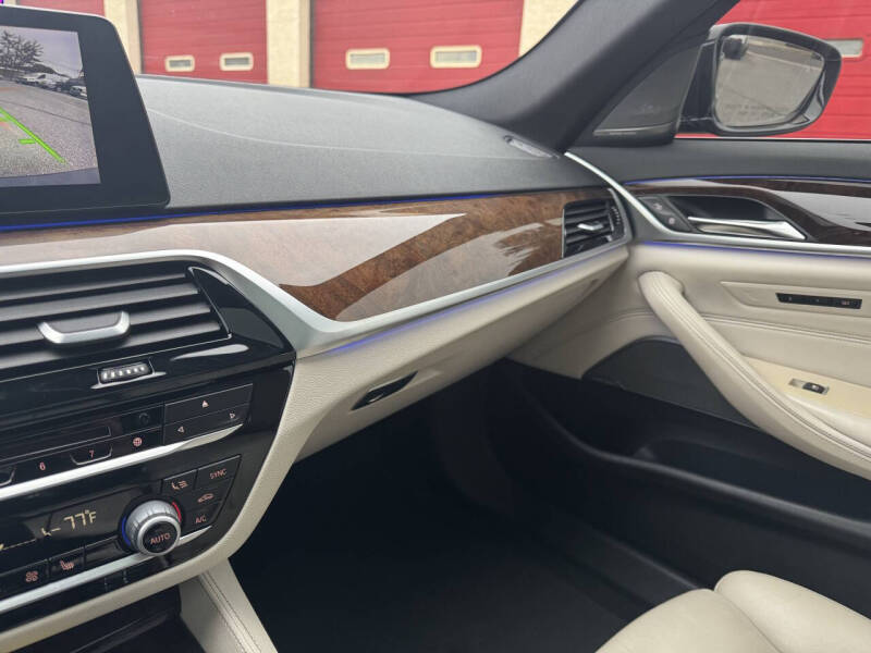 2018 BMW 5 Series 540i xDrive