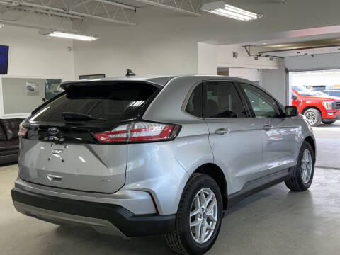 2022 Ford Edge SEL