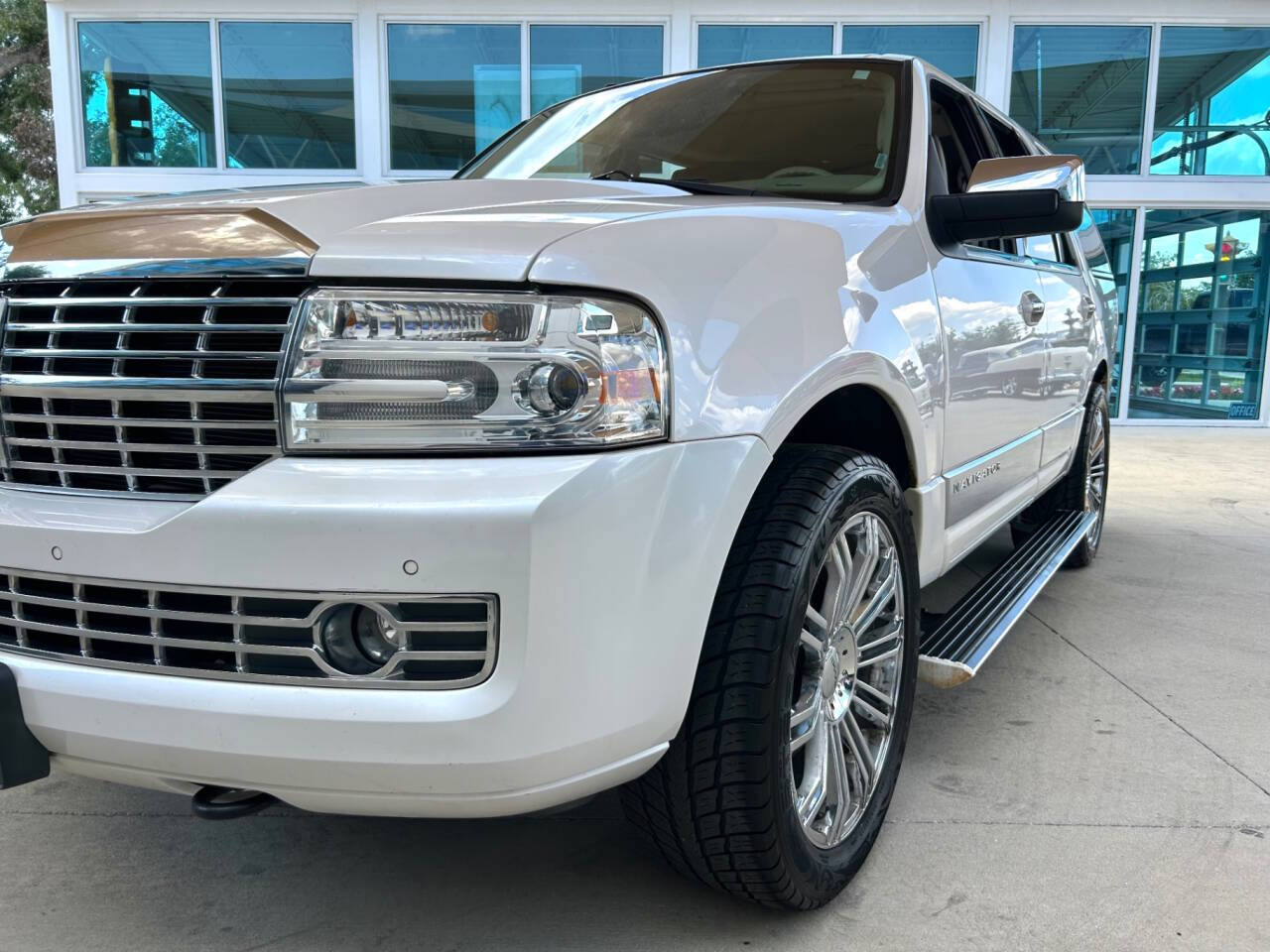 2014 Lincoln Navigator 13