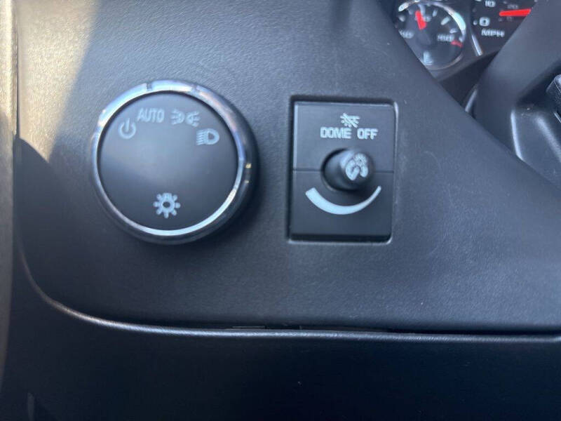 2023 Chevrolet Express 2500