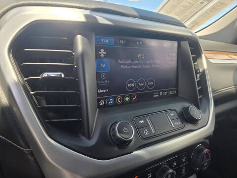 2022 GMC Acadia SLE