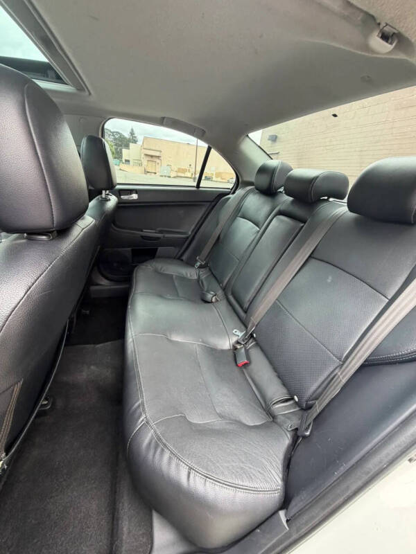 2012 Mitsubishi Lancer