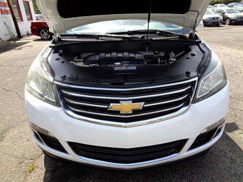 2017 Chevrolet Traverse LT