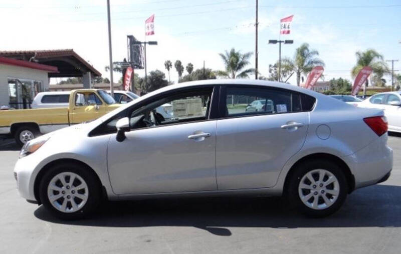 2014 Kia Rio LX photo 3