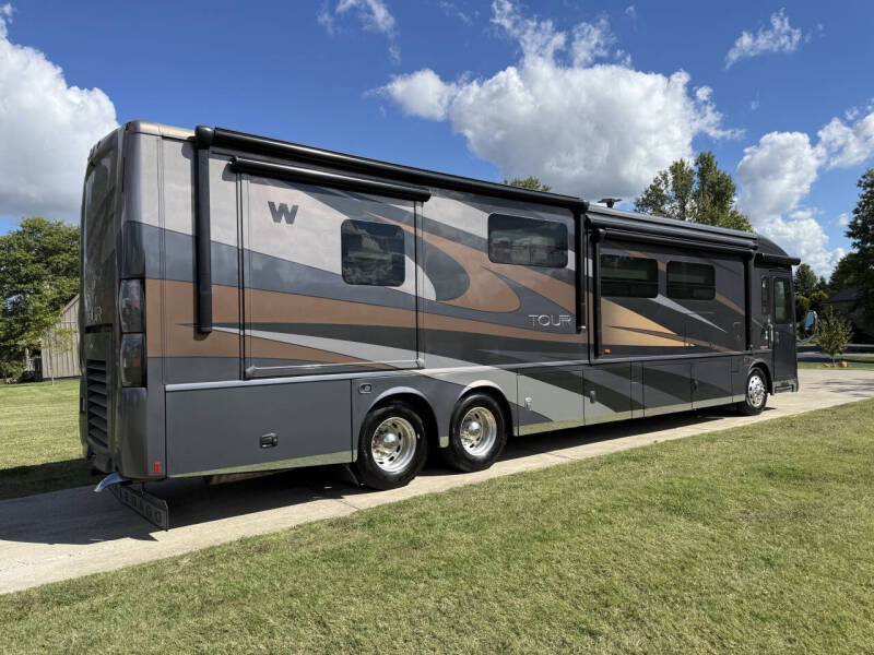 2014 Winnebago 42GD