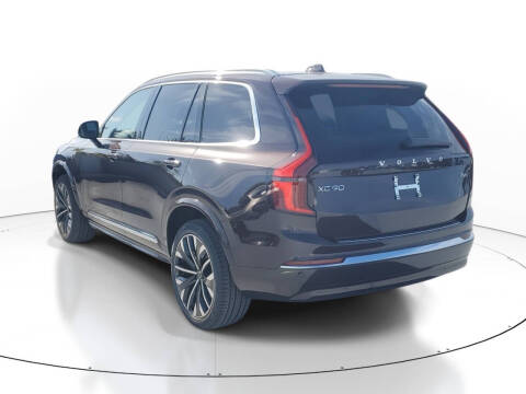 2025 Volvo XC90 B6 Ultra Bright Theme 6P