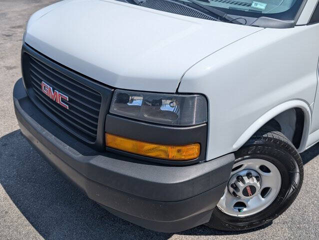 2022 GMC Savana 3500