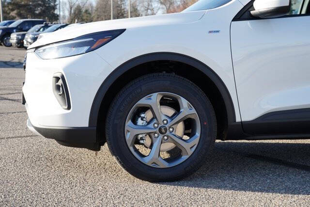 2026 Ford Escape Hybrid ST-Line Select