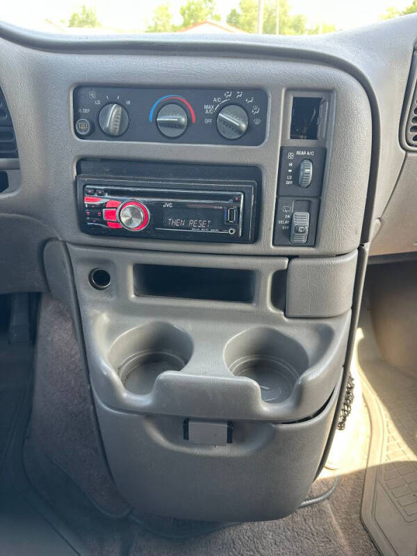 2000 Chevrolet Astro LS