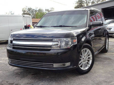 2014 Ford Flex for sale at Deal Maker of Gainesville in Gainesville FL