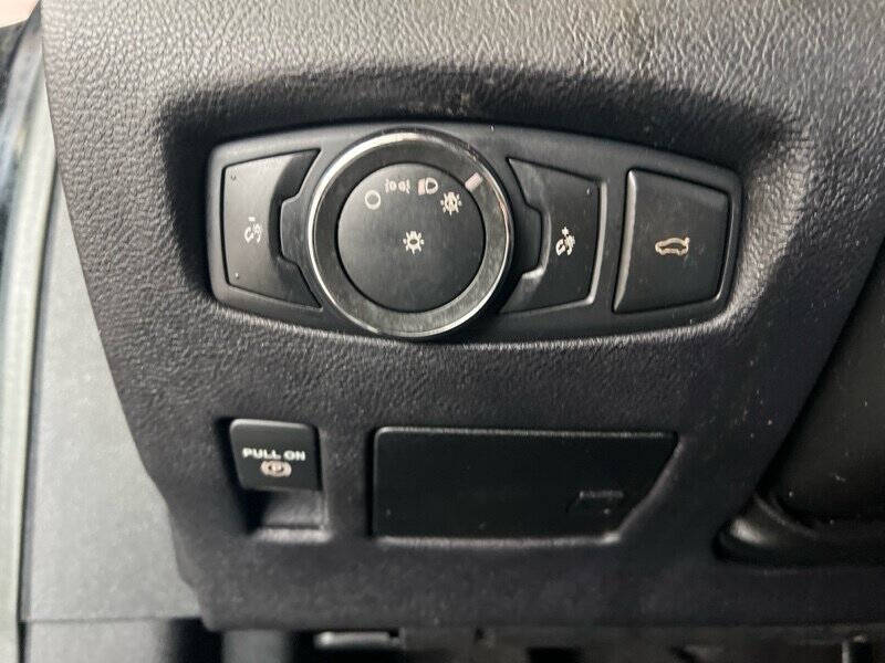 2017 Lincoln Continental Premiere