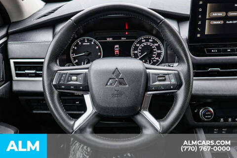 2025 Mitsubishi Outlander SE