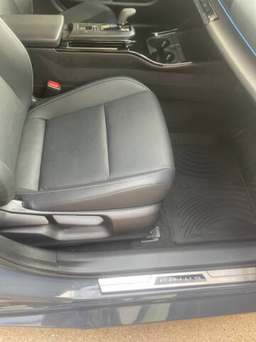 2023 Toyota Prius LE