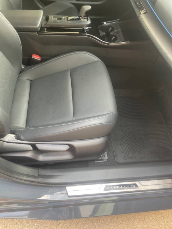 2023 Toyota Prius LE