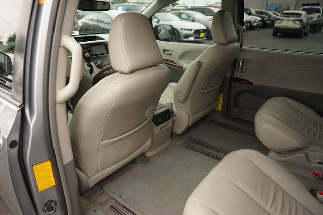 2013 Toyota Sienna